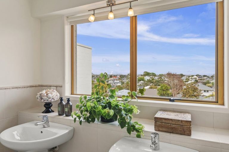 Photo of property in 6/6 Bruce Street, Northcote Point, Auckland, 0627