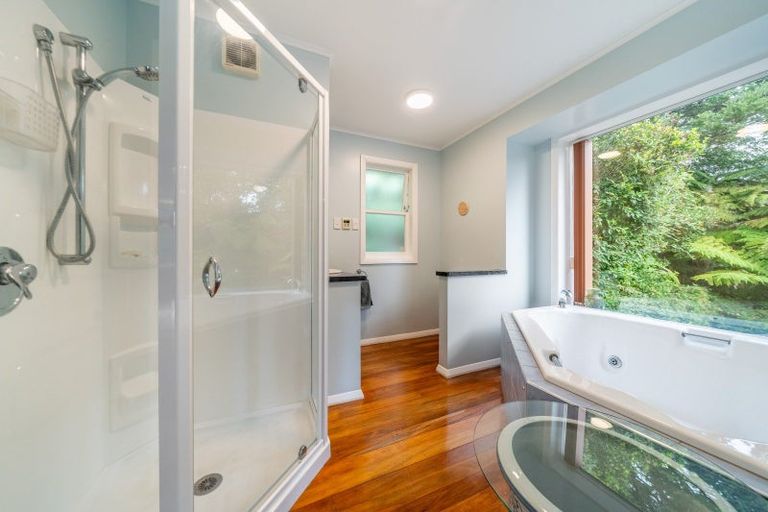 Photo of property in 39 Blue Mountains Road, Silverstream, Upper Hutt, 5019