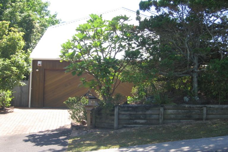 Photo of property in 49 Pemberton Avenue, Bayview, Auckland, 0629