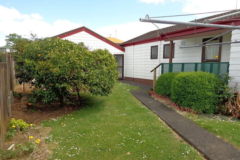 Photo of property in 18 Leyton Place, Nawton, Hamilton, 3200