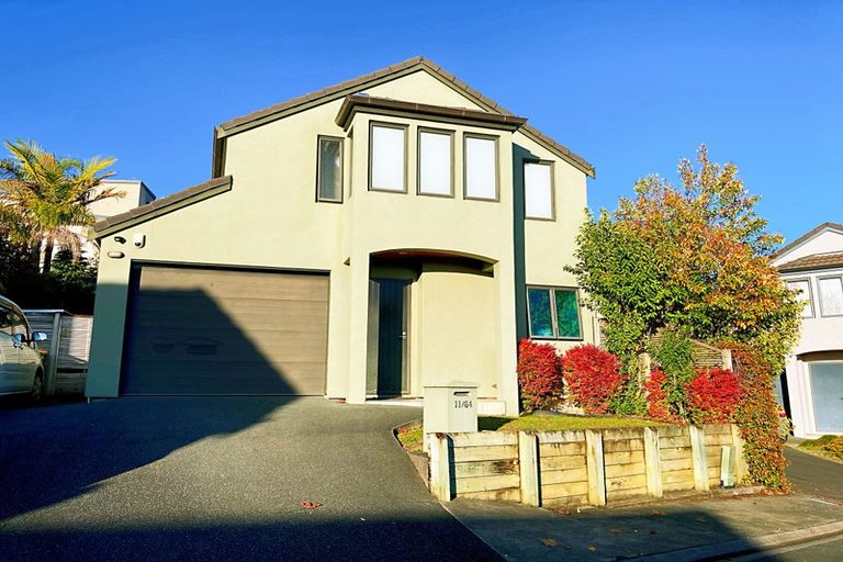 Photo of property in 11/64 Schnapper Rock Road, Schnapper Rock, Auckland, 0632