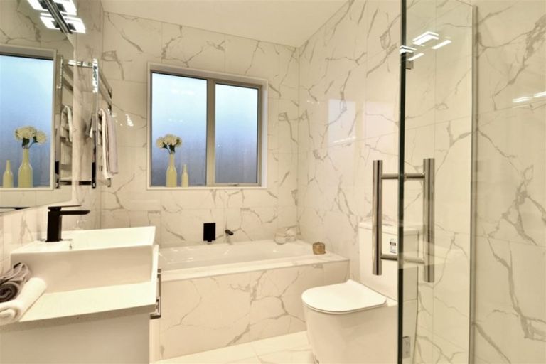 Photo of property in 5 Tilly Lane, Huapai, Kumeu, 0810