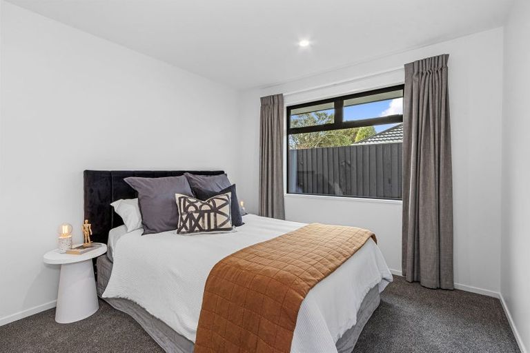 Photo of property in 2 Beauford Place, Parklands, Christchurch, 8083