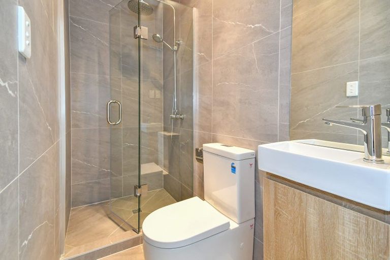 Photo of property in 8 Korowhiti Road, Clarks Beach, 2122