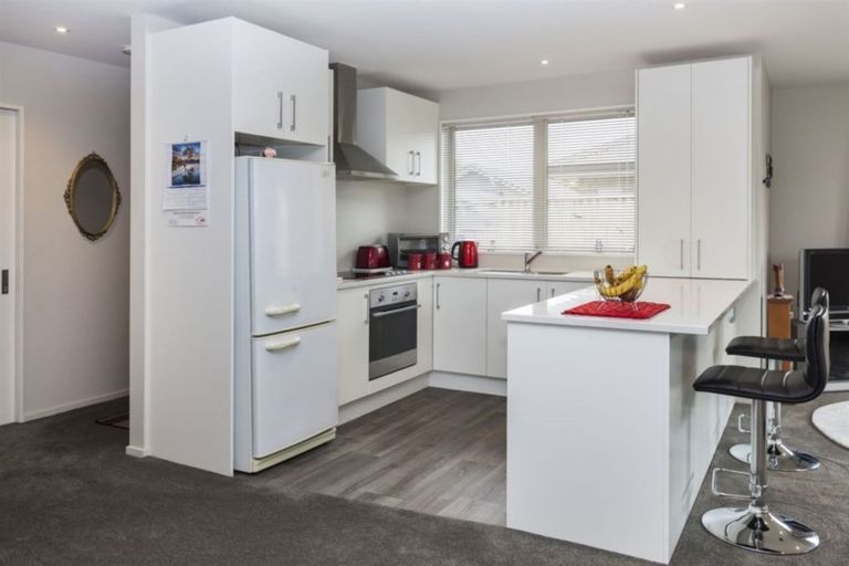 Photo of property in 3/78 Marshland Road, Shirley, Christchurch, 8061