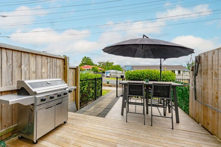 Photo of property in 4/122 Pooks Road, Ranui, Auckland, 0612