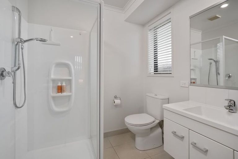 Photo of property in 130 Doncaster Drive, Papamoa Beach, Papamoa, 3118