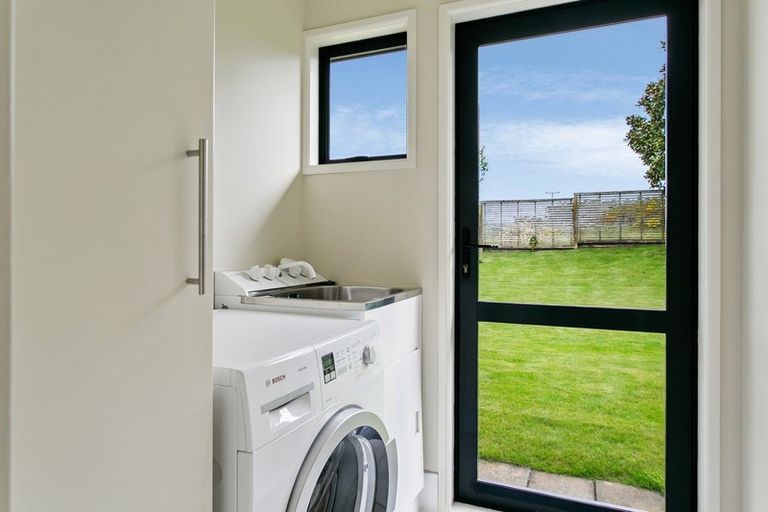 Photo of property in 6 Carpentras Way, Nukuhau, Taupo, 3330