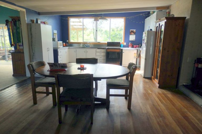 Photo of property in 853 Tahuroa Road, Morrinsville, 3371