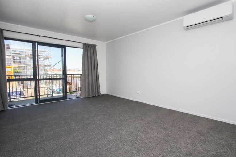 Photo of property in 4/200 Old Farm Road, Hamilton East, Hamilton, 3216