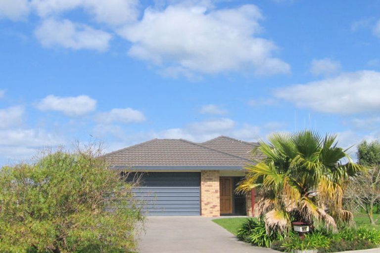 Photo of property in 123 Blake Boulevard, Papamoa Beach, Papamoa, 3118