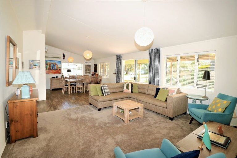 Photo of property in 43 Kon Tiki Road, Whiritoa, Whangamata, 3691