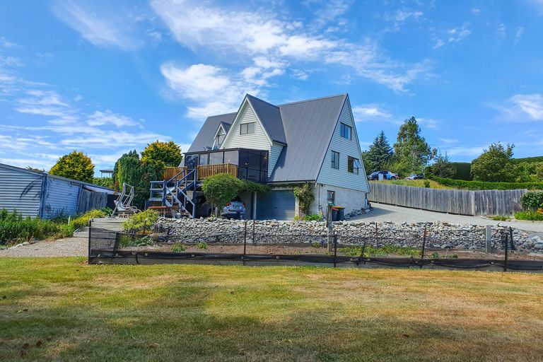 Photo of property in 18 Murray Place, Lake Tekapo, 7999