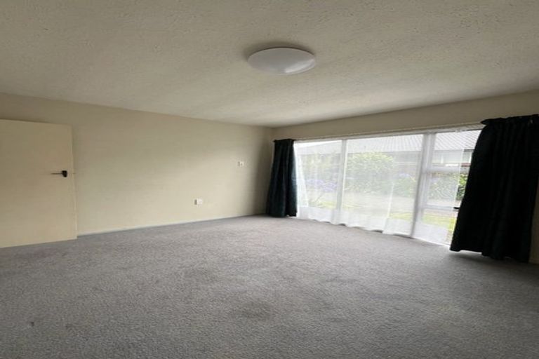 Photo of property in 2/61 Clare Road, St Albans, Christchurch, 8014