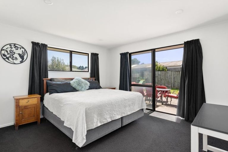 Photo of property in 16 Colchester Place, Templeton, Christchurch, 8042