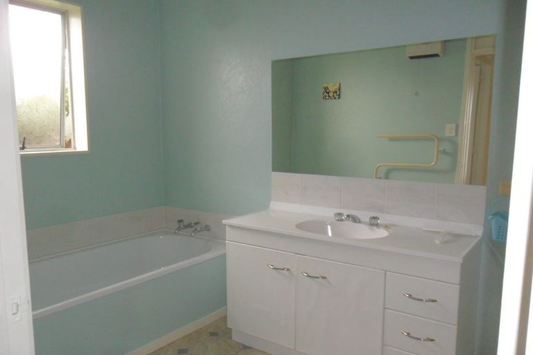 Photo of property in 18a Colligan Street, Upper Riccarton, Christchurch, 8041