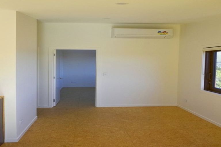 Photo of property in 9 Challis Place, Mount Pleasant, Christchurch, 8081