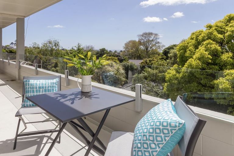 Photo of property in 4/34 Uxbridge Road, Mellons Bay, Auckland, 2014