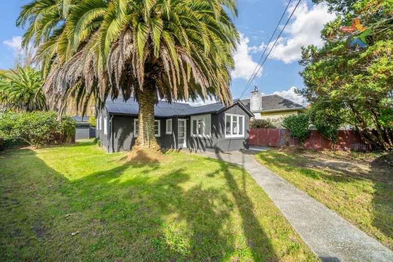 Photo of property in 177 Stokes Valley Road, Stokes Valley, Lower Hutt, 5019