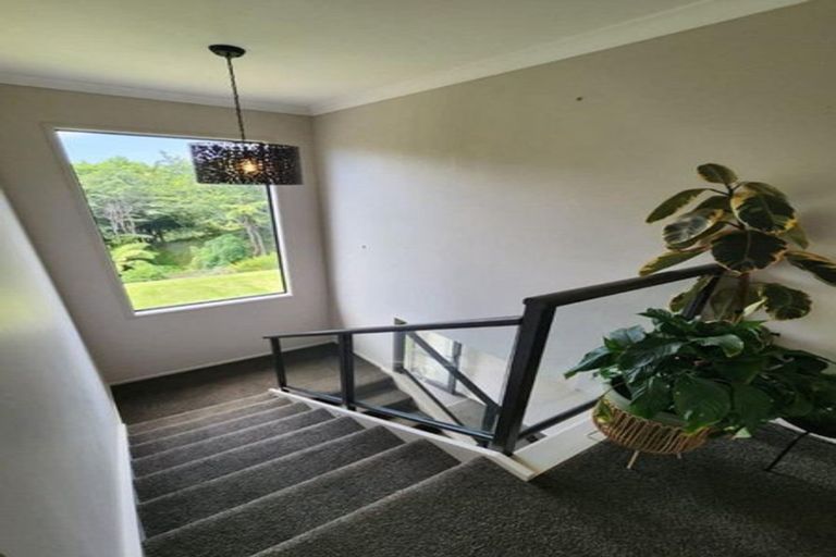 Photo of property in 34 Omata Road, Marfell, New Plymouth, 4310