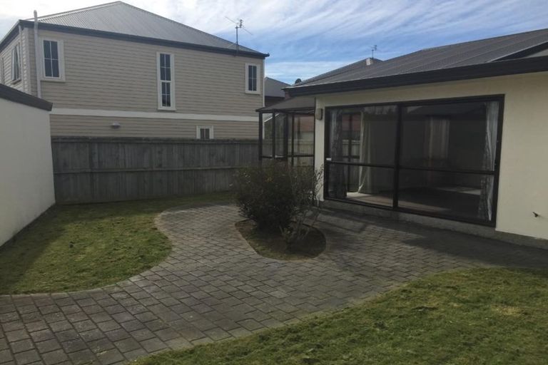 Photo of property in 33j Peverel Street, Riccarton, Christchurch, 8011