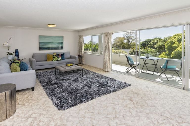 Photo of property in 4/34 Uxbridge Road, Mellons Bay, Auckland, 2014