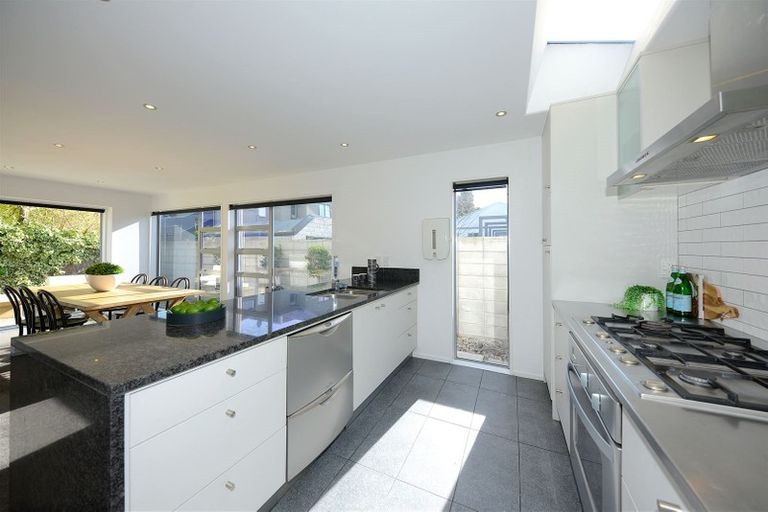 Photo of property in 43 Winchester Street, Merivale, Christchurch, 8014