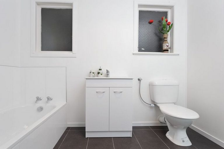 Photo of property in 45 Cargill Street, Papakura, 2110