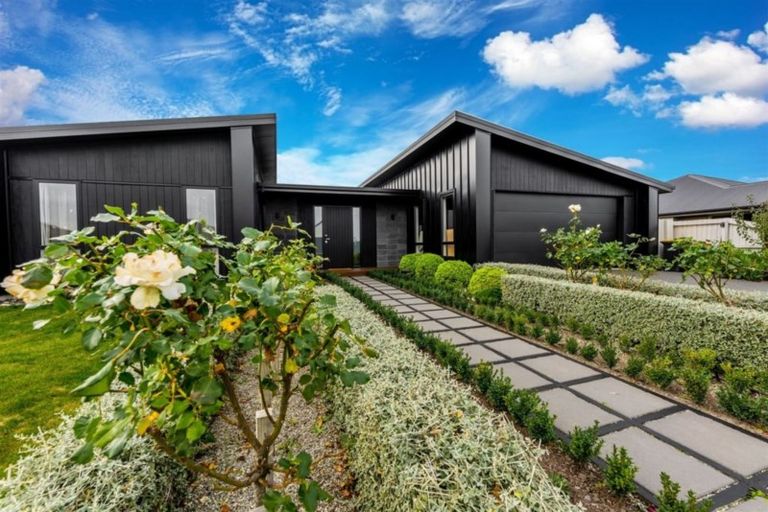 Photo of property in 25 Little Gem Road, Hornby, Christchurch, 8025