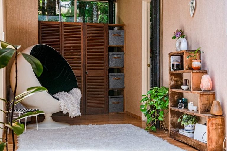 Photo of property in 30 Kopiko Road, Titirangi, Auckland, 0604