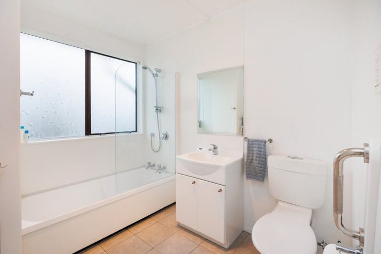 Photo of property in 24 Fraser Drive, Feilding, 4702