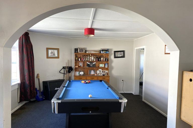 Photo of property in 129 Queen Street, Westport, 7825