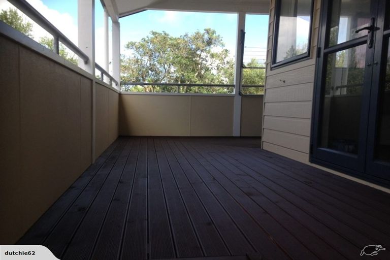 Photo of property in 115 Vipond Road, Stanmore Bay, Whangaparaoa, 0932