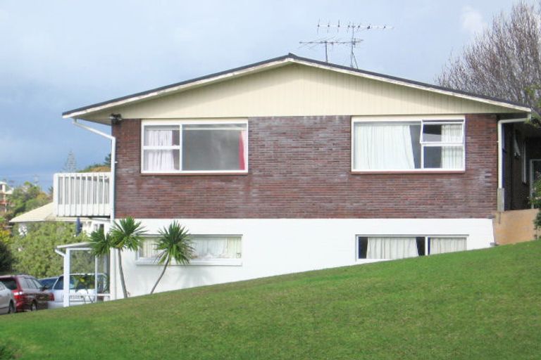Photo of property in 22 Mayfair Crescent, Mairangi Bay, Auckland, 0630
