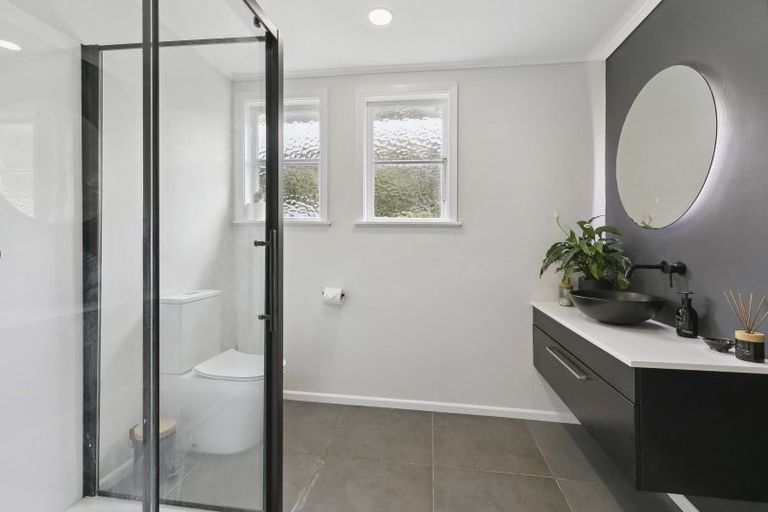 Photo of property in 173 Broderick Road, Johnsonville, Wellington, 6037