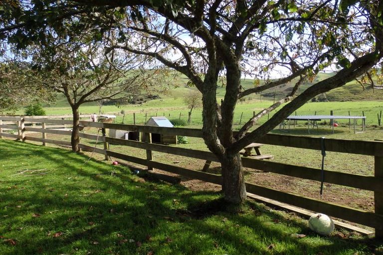 Photo of property in 853 Tahuroa Road, Morrinsville, 3371