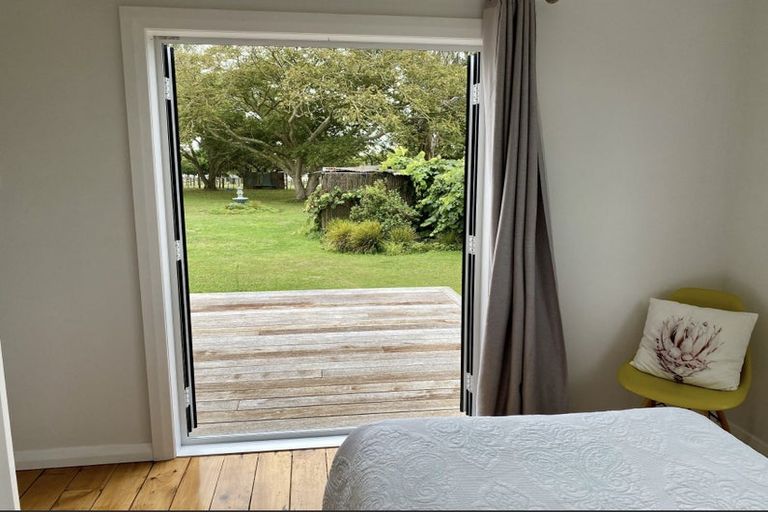 Photo of property in 2 Brassey Street, Waverley, 4510