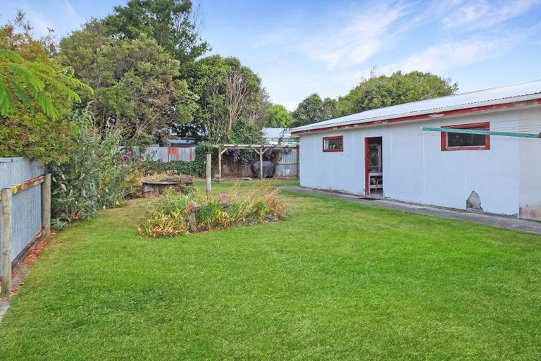 Photo of property in 40 Herrington Street, Foxton, 4814