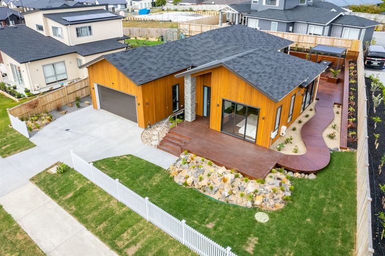 Photo of property in 50 Riverhead Point Drive, Riverhead, 0820