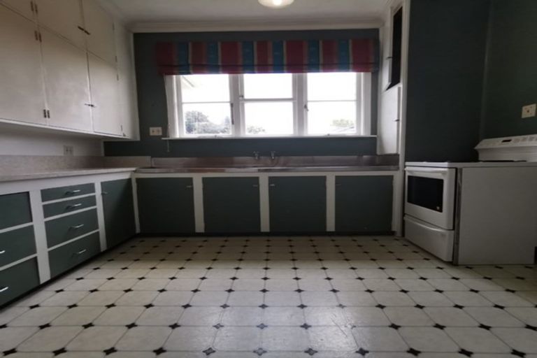 Photo of property in 137 Weraroa Road, Levin, 5510