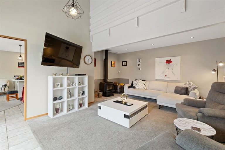 Photo of property in 21 Tivoli Place, Bishopdale, Christchurch, 8053