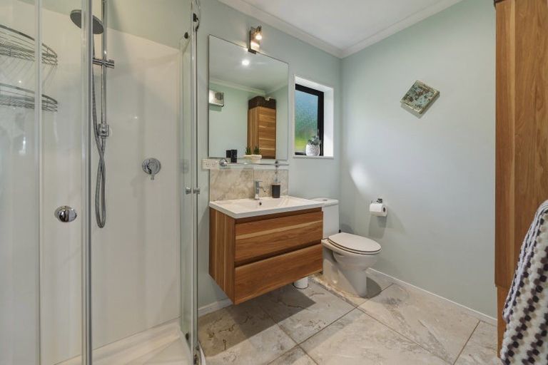 Photo of property in 34 Hepina Heights, Kinloch, Taupo, 3377