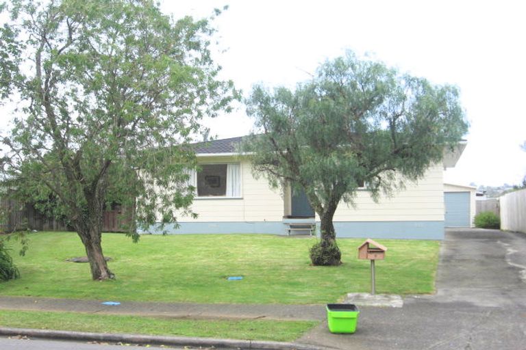 Photo of property in 9 Kereru Place, Half Moon Bay, Auckland, 2012