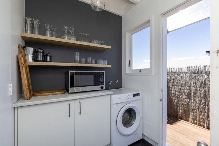 Photo of property in 2 Bermuda Grove, Paraparaumu Beach, Paraparaumu, 5032