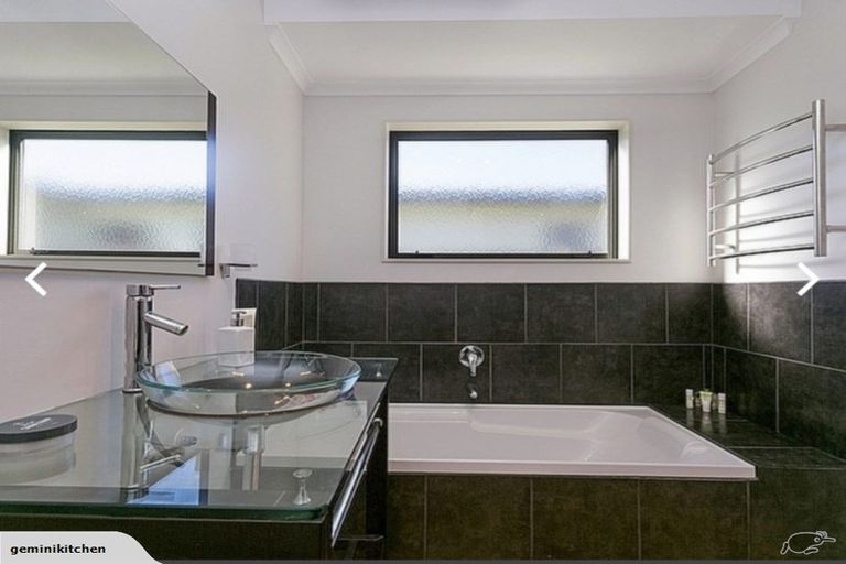 Photo of property in 120 Kinloch Road, Kinloch, Taupo, 3377