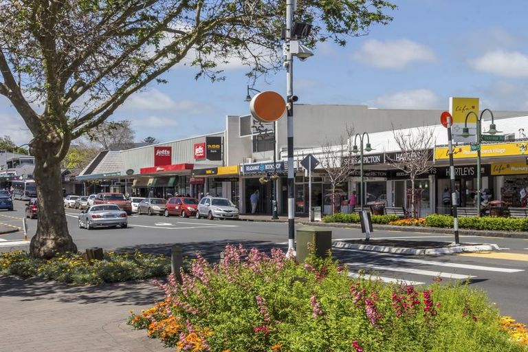 Photo of property in 4/34 Uxbridge Road, Mellons Bay, Auckland, 2014