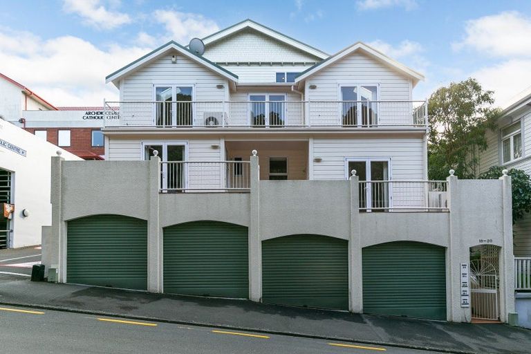 Photo of property in 18c Hill Street, Thorndon, Wellington, 6011