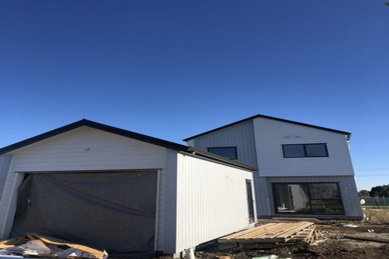 Photo of property in 141 Grove Road, Papakura, 2110