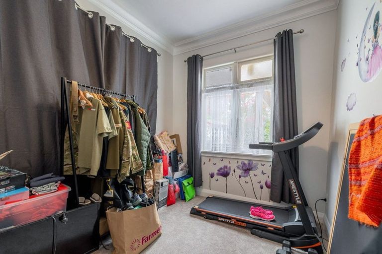 Photo of property in 37 Stewart Crescent, Hokowhitu, Palmerston North, 4410