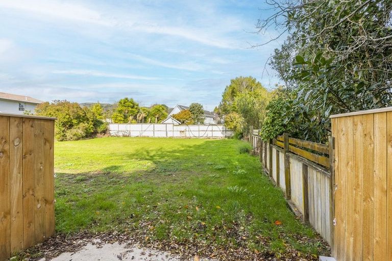 Photo of property in 346a Te Moana Road, Waikanae, 5036